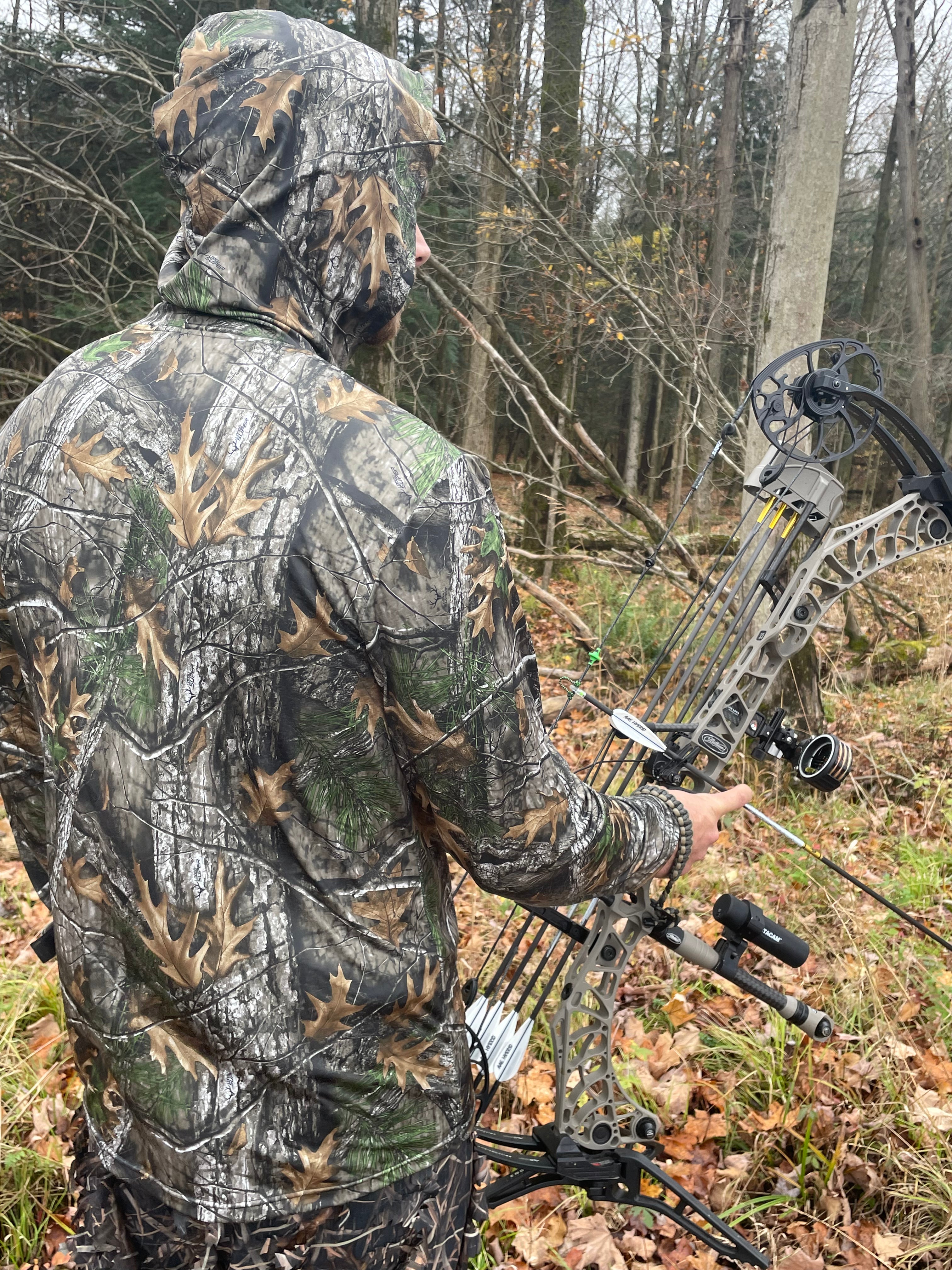 LOOGU Hunting Long Sleeve Hoodie Super Tree Camo T50