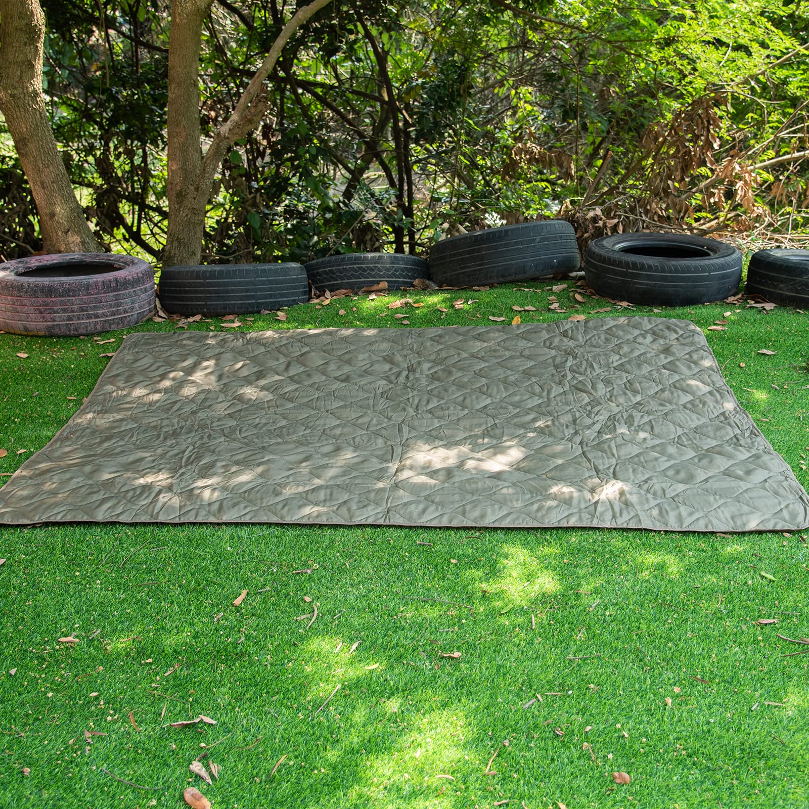 LOOGU Camping Blanket - Button Cordless Olive