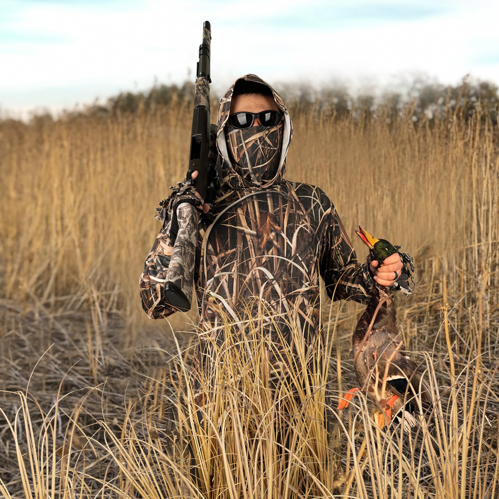 LOOGU Waterfowl Hunting Long Sleeve Hoodie Grass Shadow Camo T50