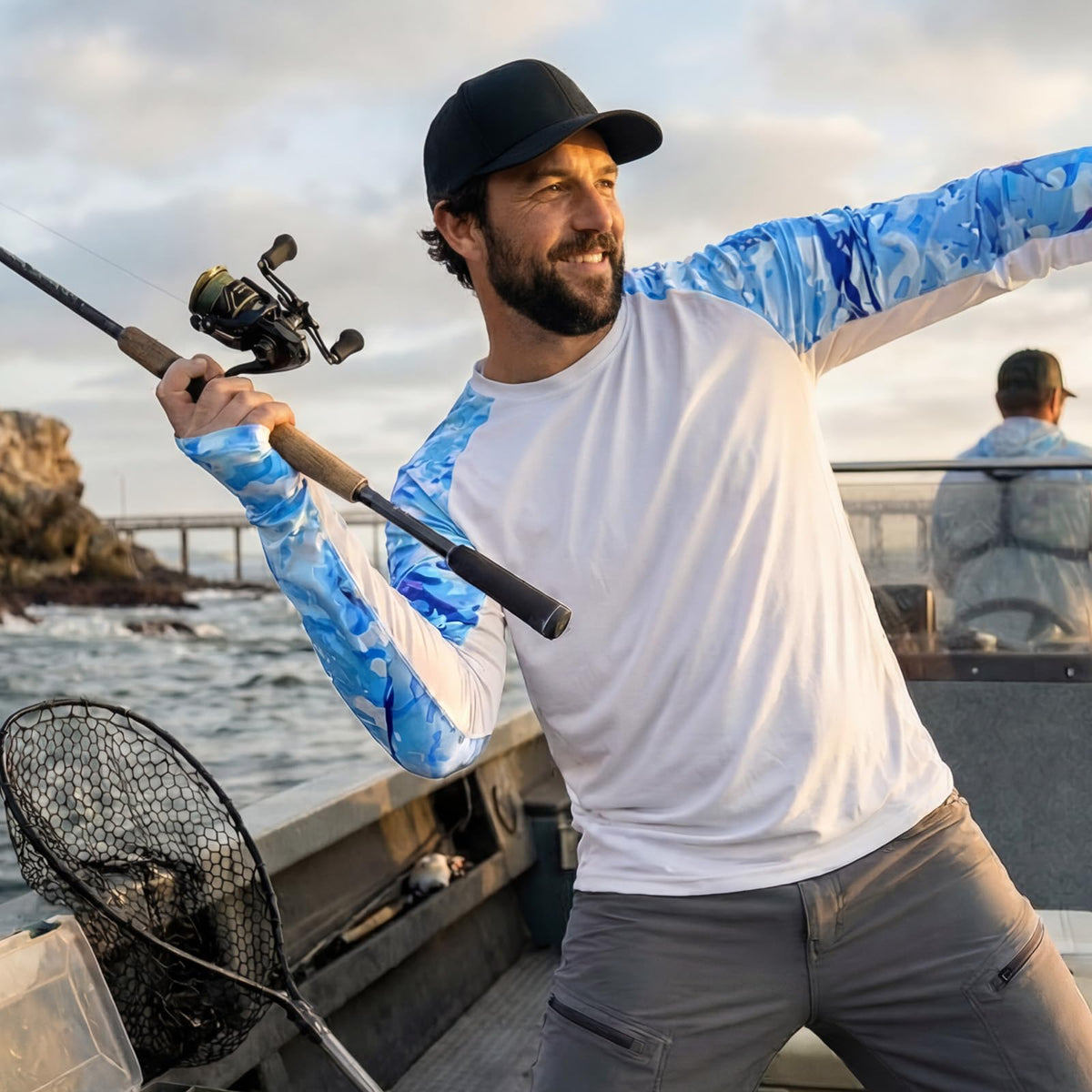 LOOGU Active Lifestyle Fishing Long Sleeve Shirt T36 — Waveblue,Largemouth Bass
